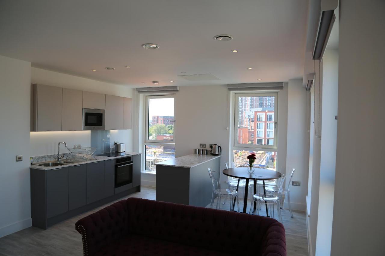 Crown X Chapel Apartments Manchester Dış mekan fotoğraf